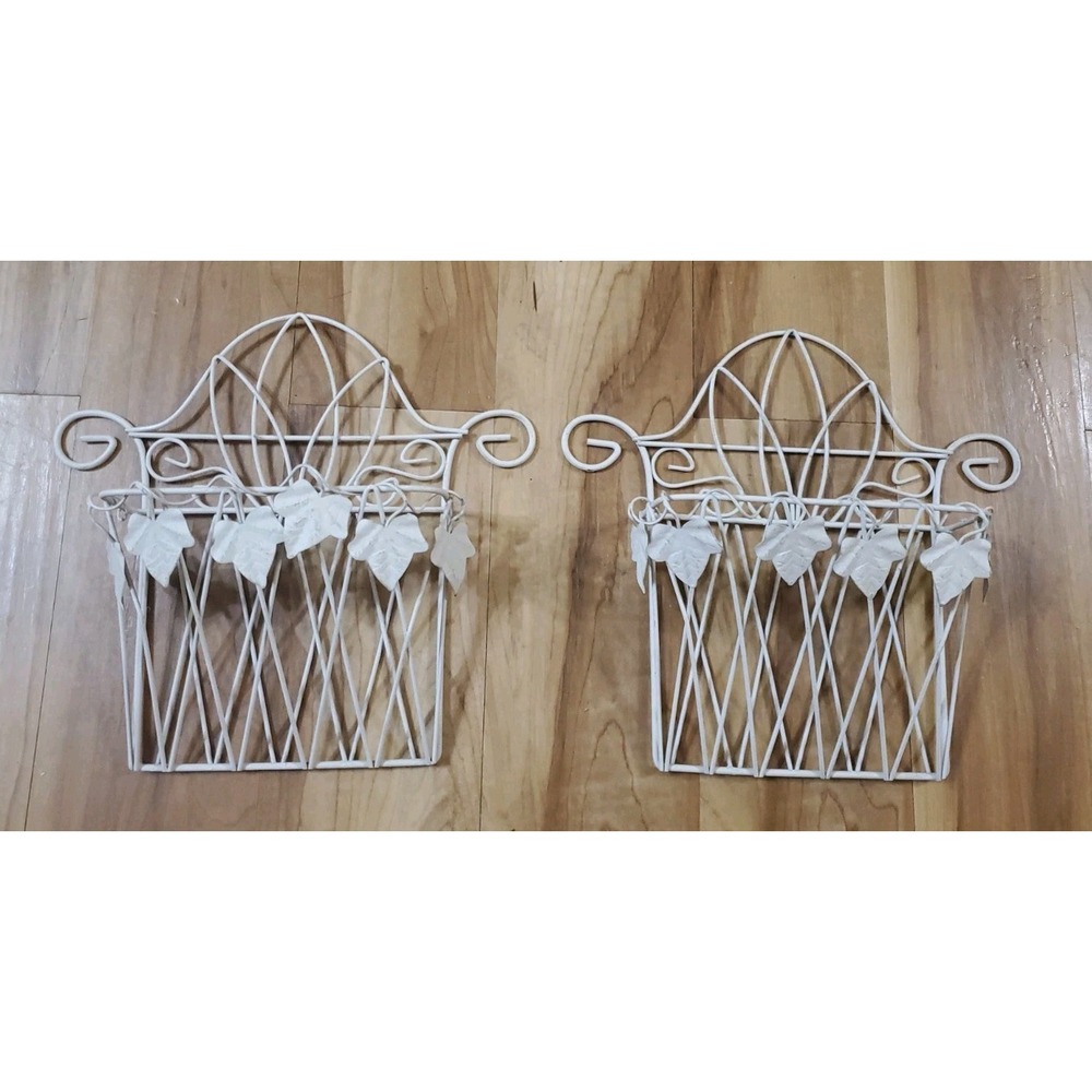 PAIR Vtg Shabby Chic White Wire Wall Baskets Mail Organizer Ivy Leaf Set of 2